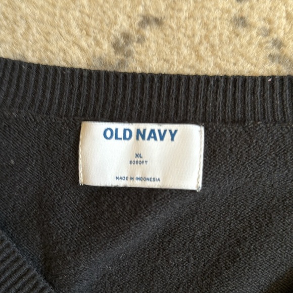 Old Navy Black V-Neck Sweater - XL - Picture 2 of 7